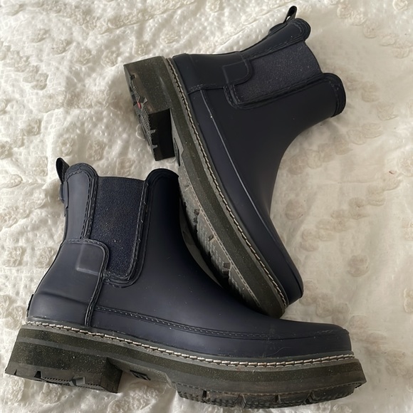 ✨Free People Hunter Refined Stitch Chelsea Wellies✨ - Picture 10 of 13